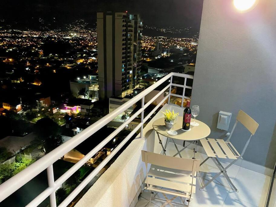 Penthouse En Los Yoses, Vista De Los Dioses Fast Wifi 산호세 외부 사진